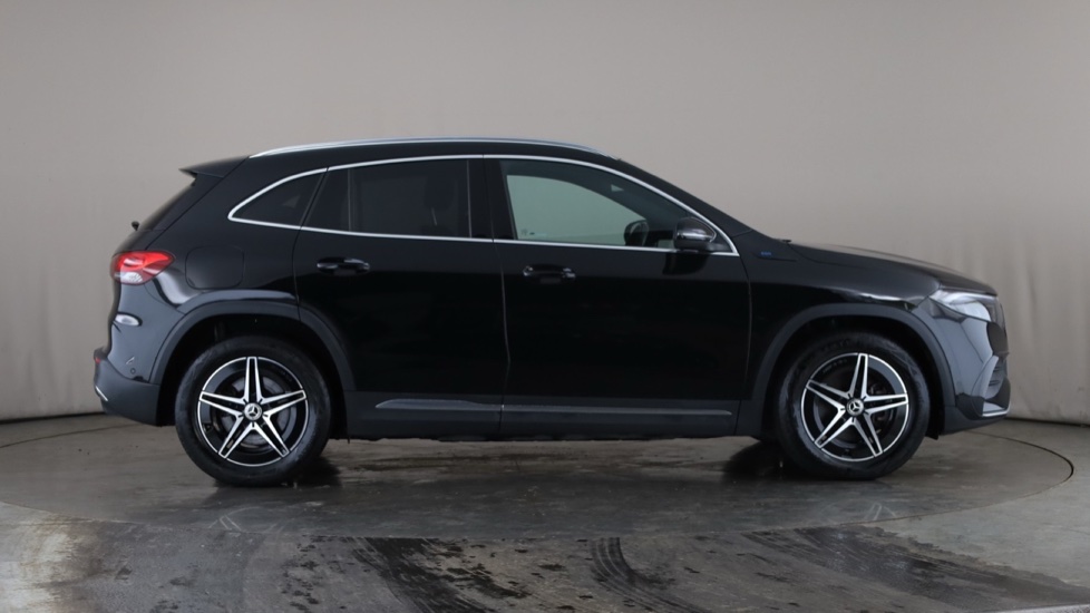 MERCEDES EQA Image 6