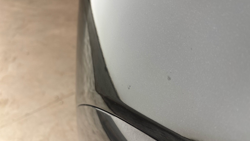 MERCEDES EQA Multiple chips