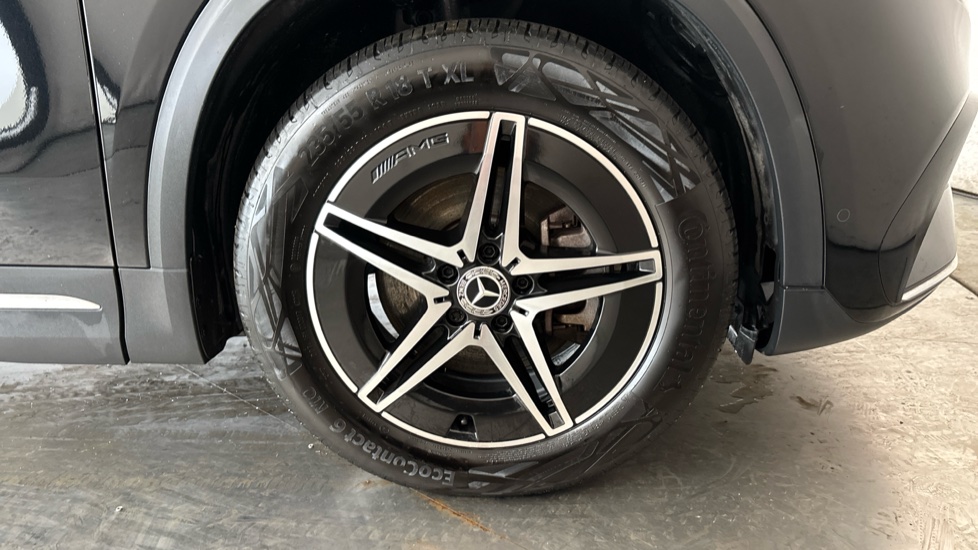 MERCEDES EQA Image 20