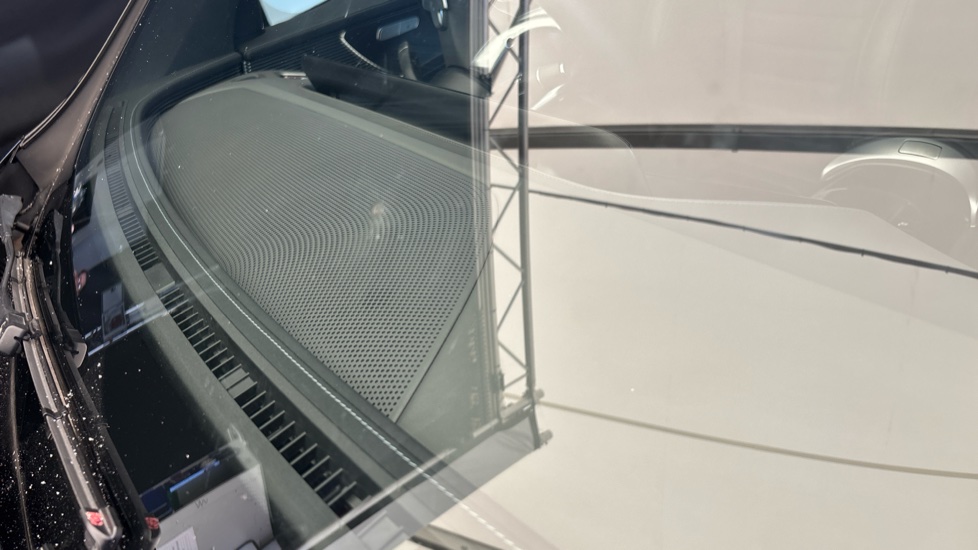 MERCEDES EQC chips