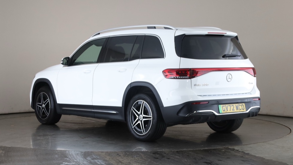 MERCEDES EQB Image 3