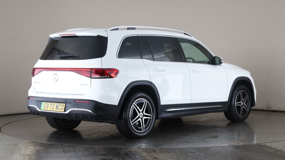 MERCEDES EQB Image 5