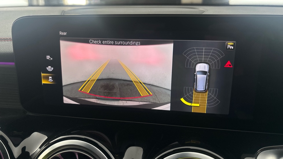 MERCEDES EQB reverse camera