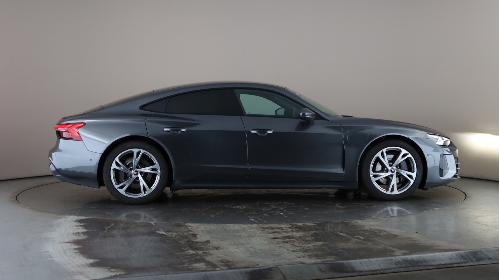 Audi E-Tron GT 390kW Quattro 93kWh 4dr Auto C+S