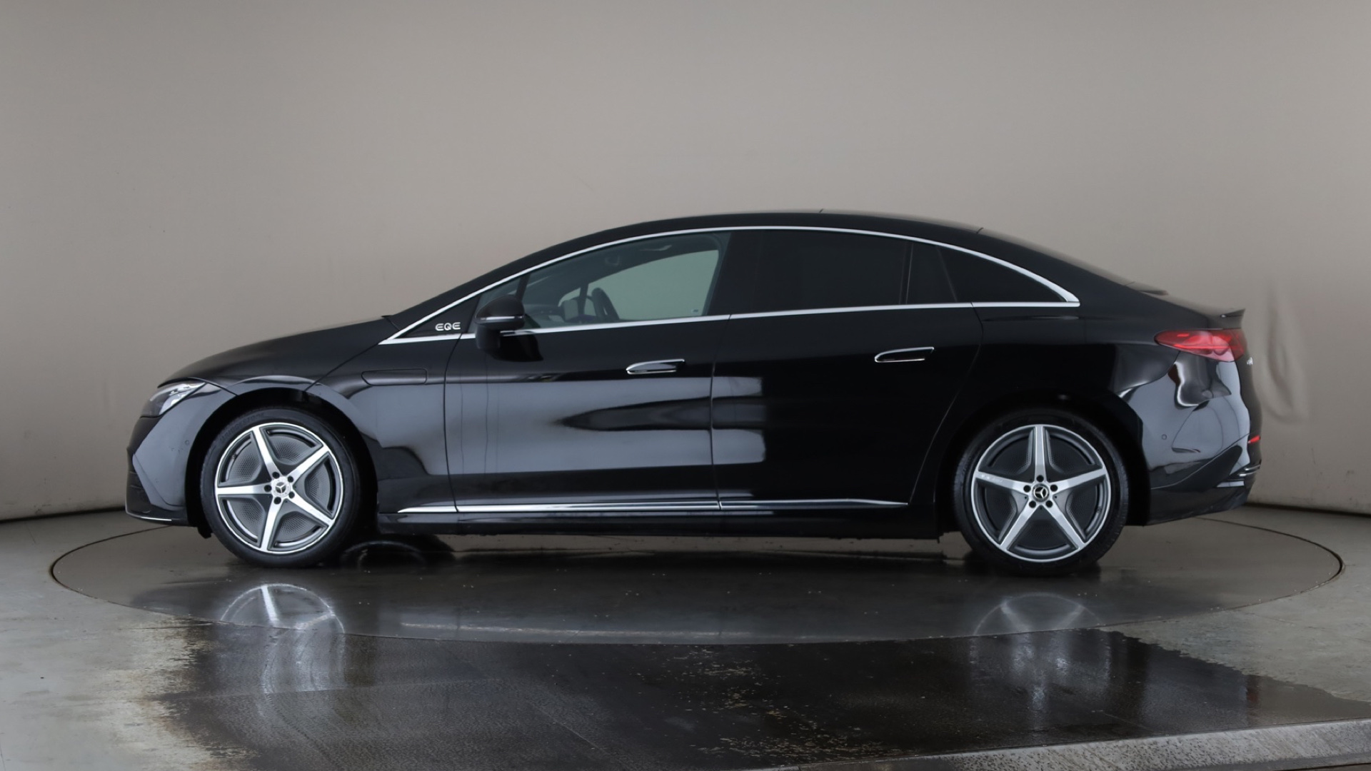 EQE 300 180kW AMG Line Premium 89kWh 4dr Auto