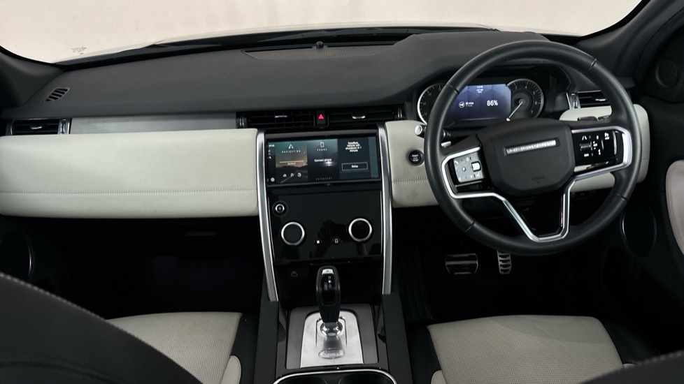 LAND ROVER DISCOVERY SPORT Image 11
