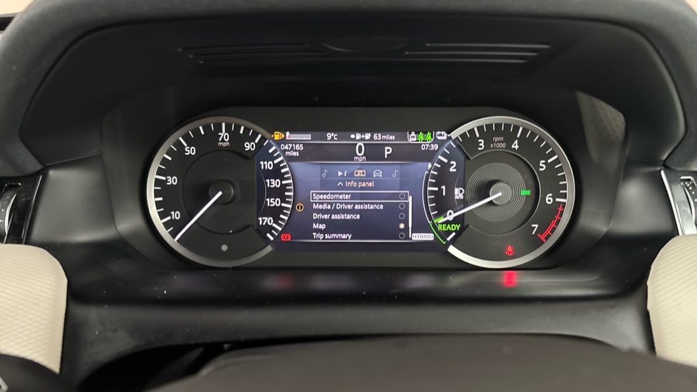 LAND ROVER DISCOVERY SPORT Image 13