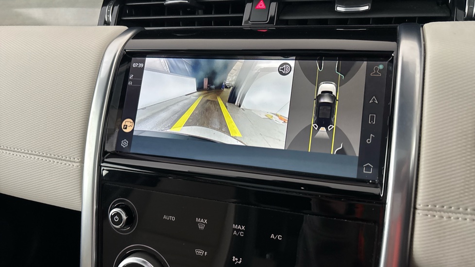 LAND ROVER DISCOVERY SPORT reverse camera