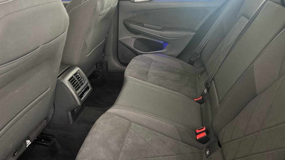 VOLKSWAGEN GOLF Image 14