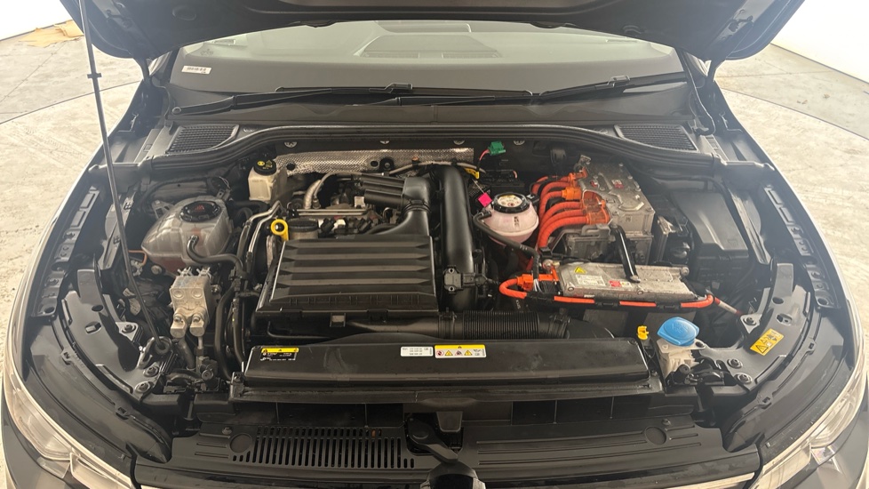 VOLKSWAGEN GOLF Image 16