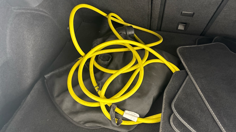 VOLKSWAGEN GOLF Image 22