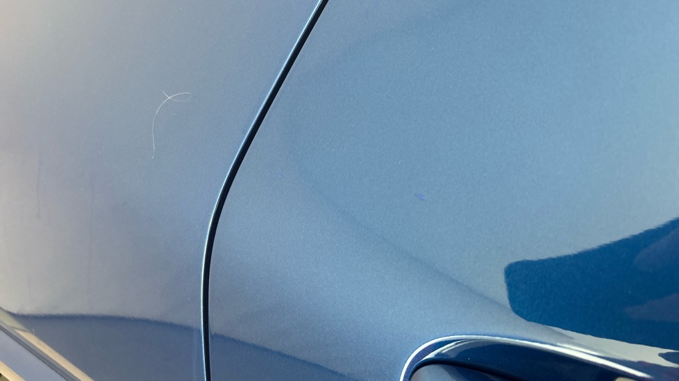 MERCEDES EQA chips