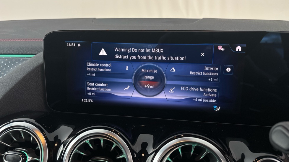 MERCEDES EQA Image 12
