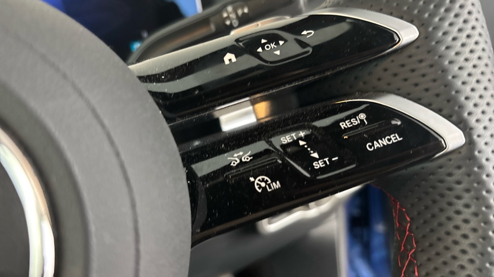 MERCEDES EQA cruise control