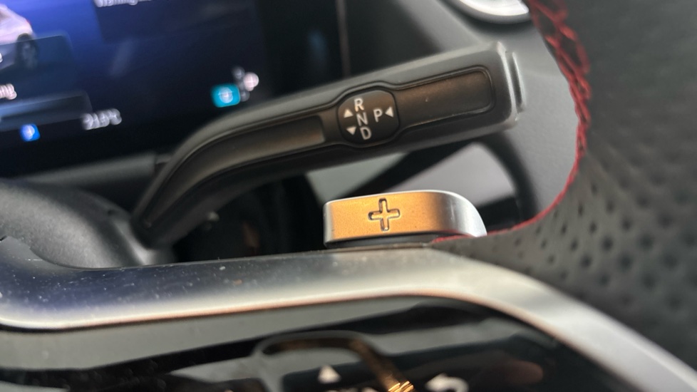 MERCEDES EQA paddle shift