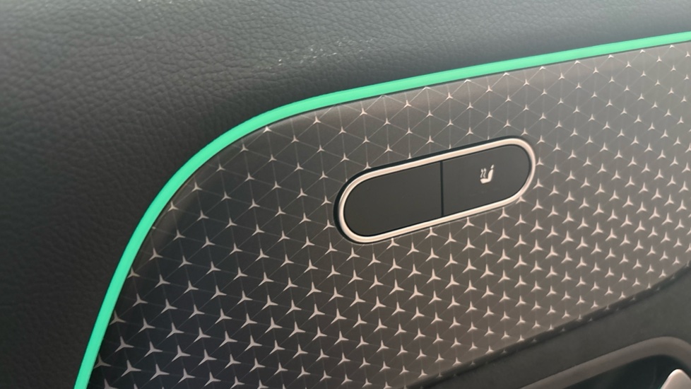 MERCEDES EQA heated interior