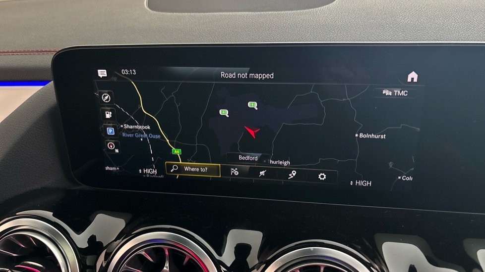 MERCEDES EQA Image 12