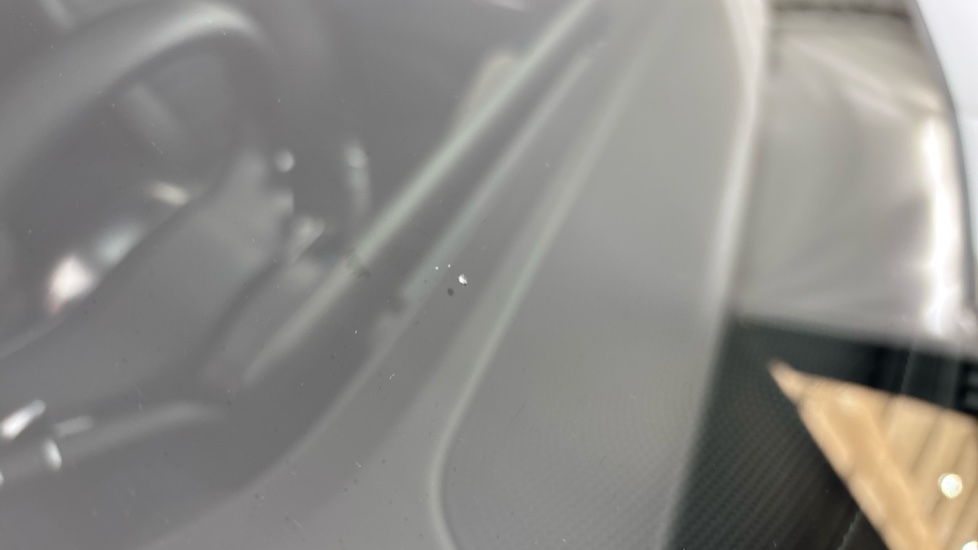 MERCEDES EQC Multiple chips