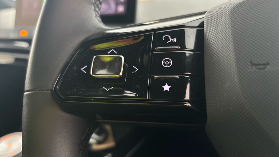 MG MG4 cruise control
