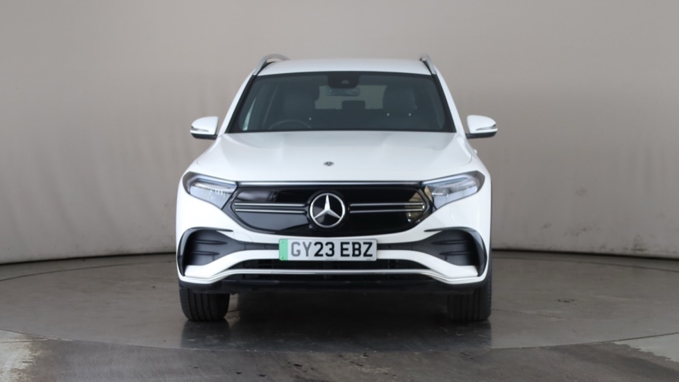 MERCEDES EQB Image 8