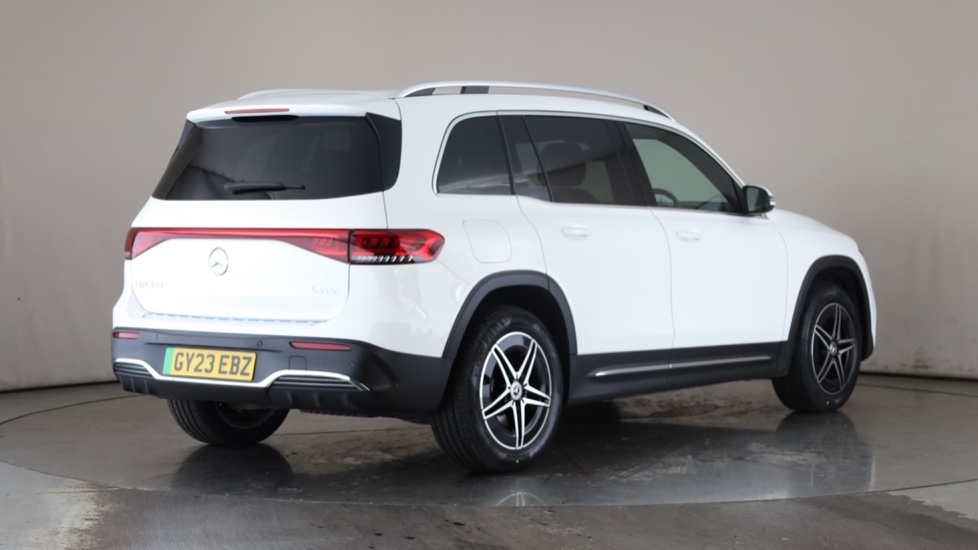 MERCEDES EQB Image 5