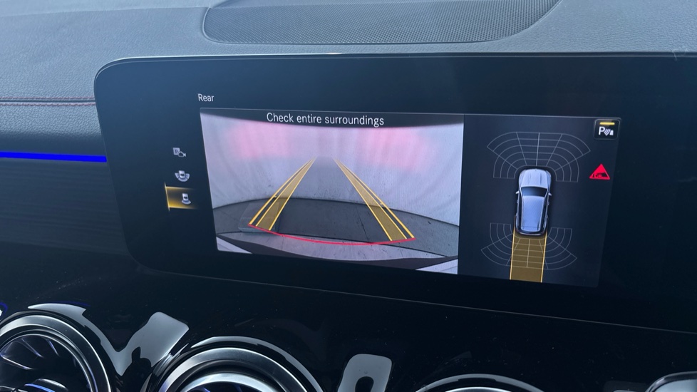 MERCEDES EQB reverse camera
