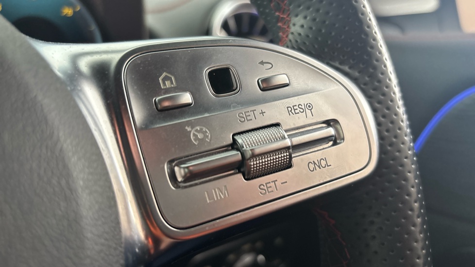 MERCEDES EQB cruise control
