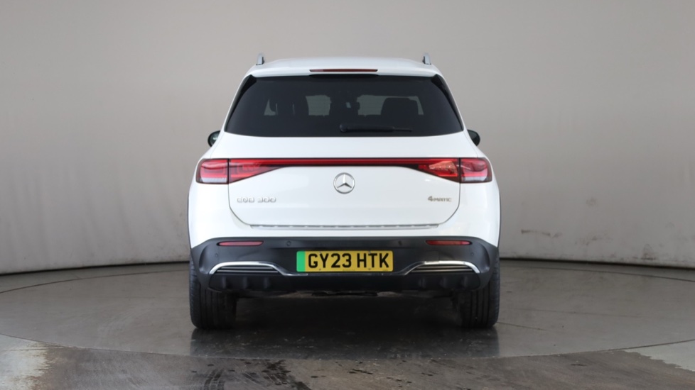 MERCEDES EQB Image 4