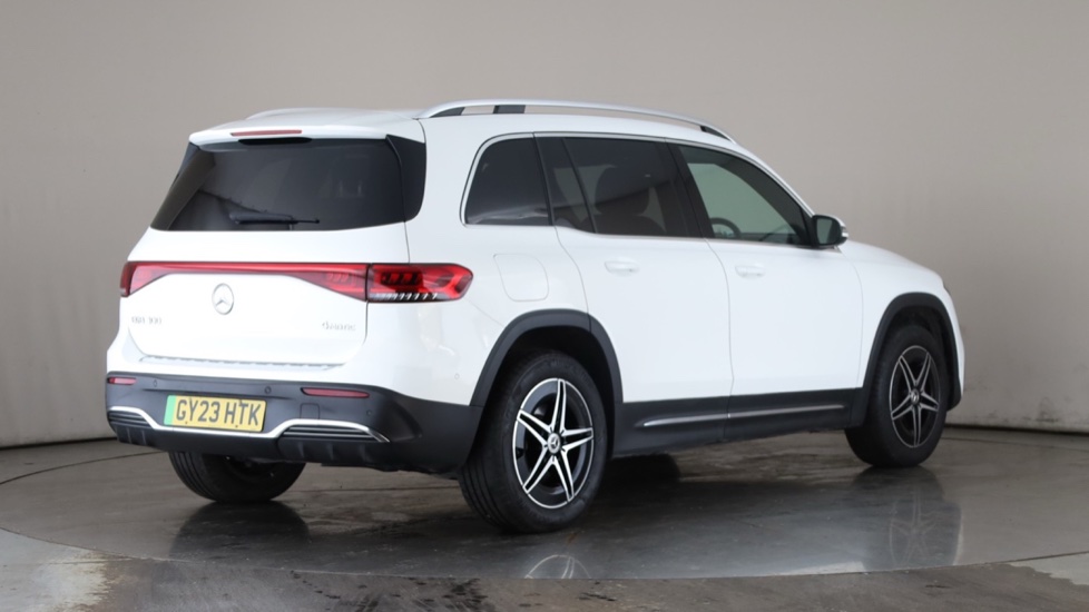 MERCEDES EQB Image 5