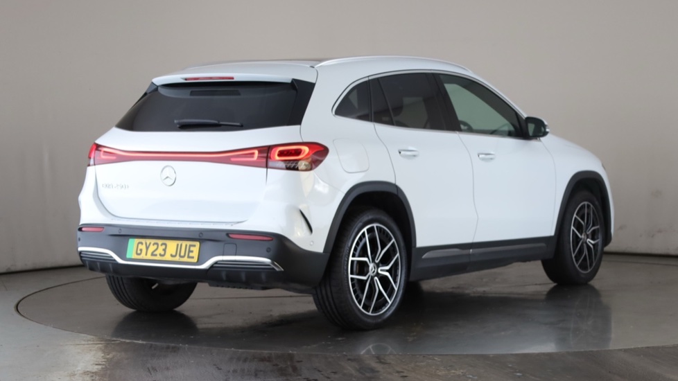 MERCEDES EQA Image 5