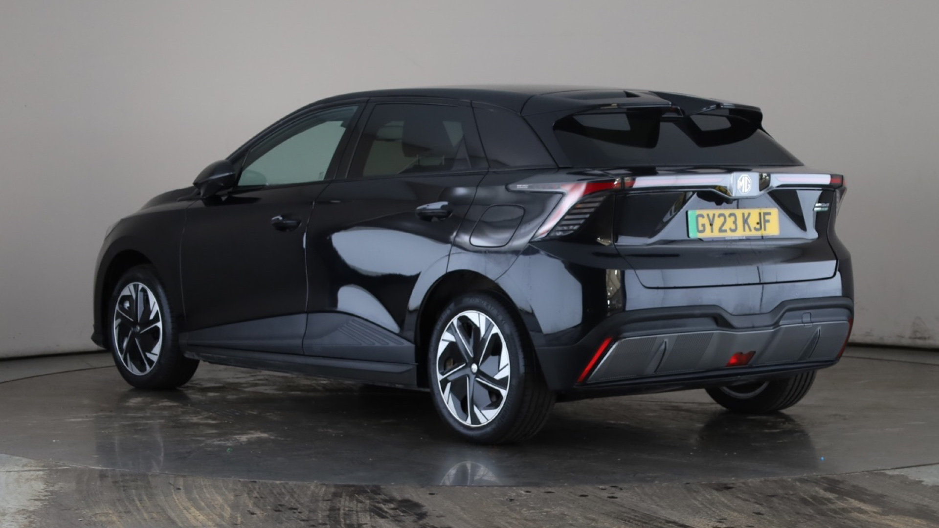 150kW Trophy EV Long Range 64kWh 5dr Auto