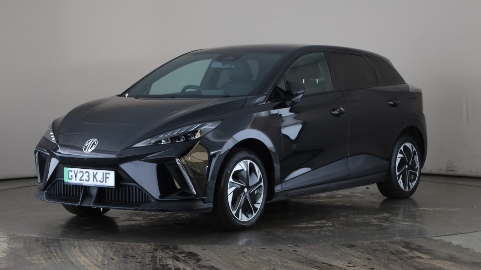 150kW Trophy EV Long Range 64kWh 5dr Auto