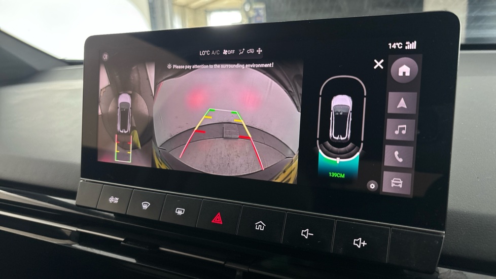 MG MG4 reverse camera