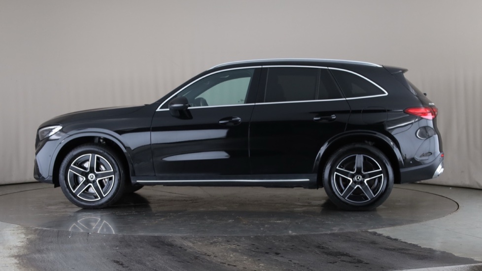 MERCEDES GLC Image 2