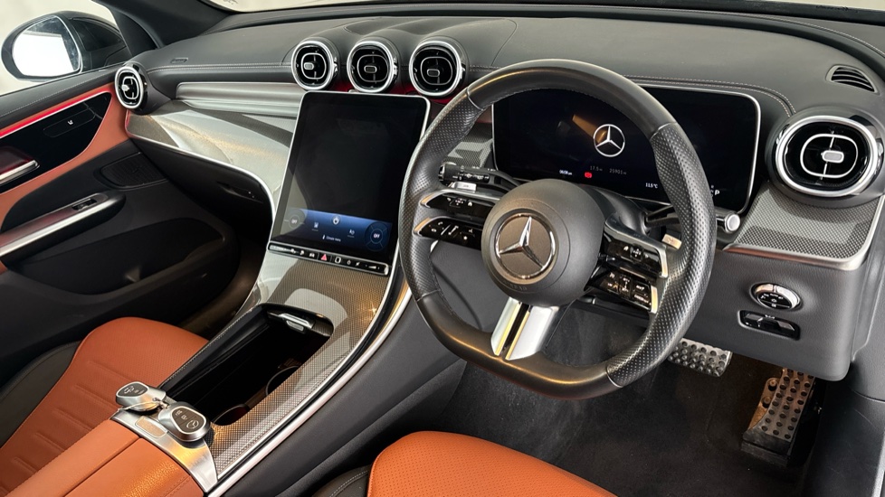 MERCEDES GLC Image 9