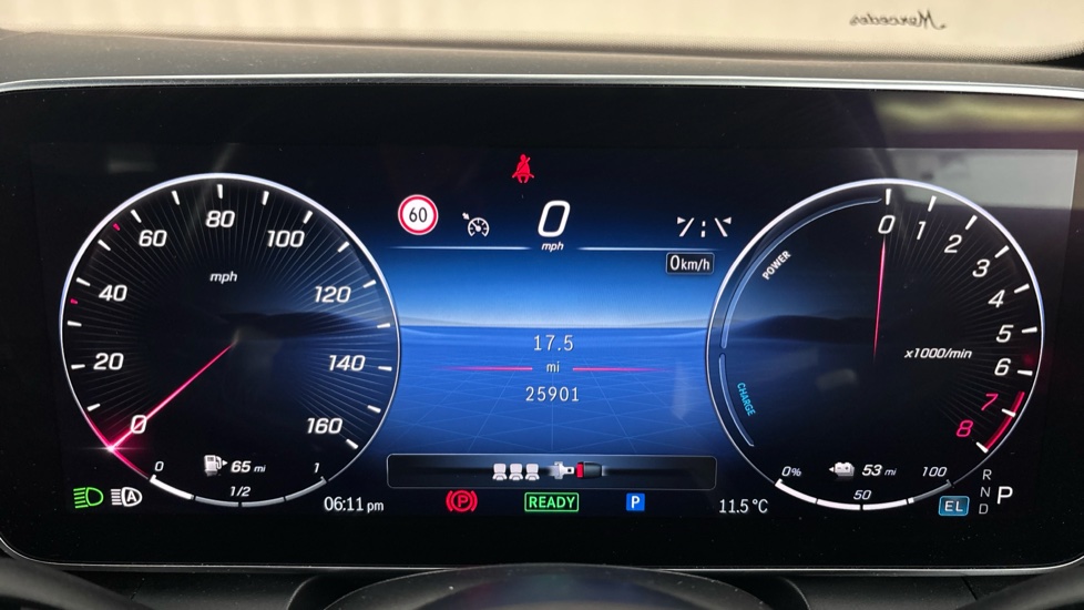 MERCEDES GLC Image 13