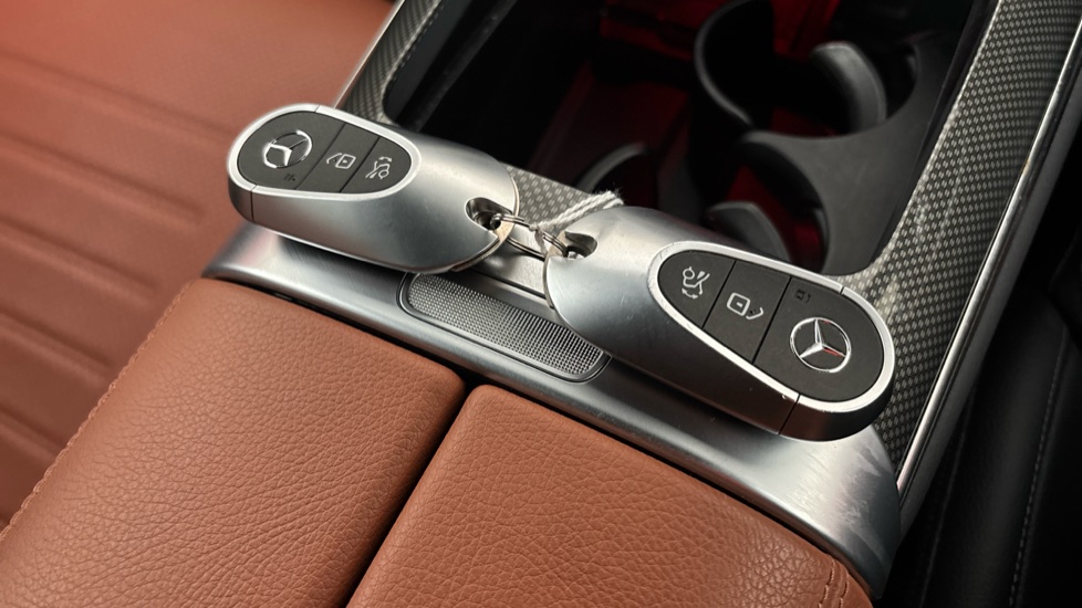 MERCEDES GLC 2 keys available