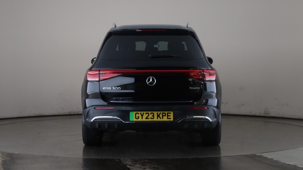 MERCEDES EQB Image 4