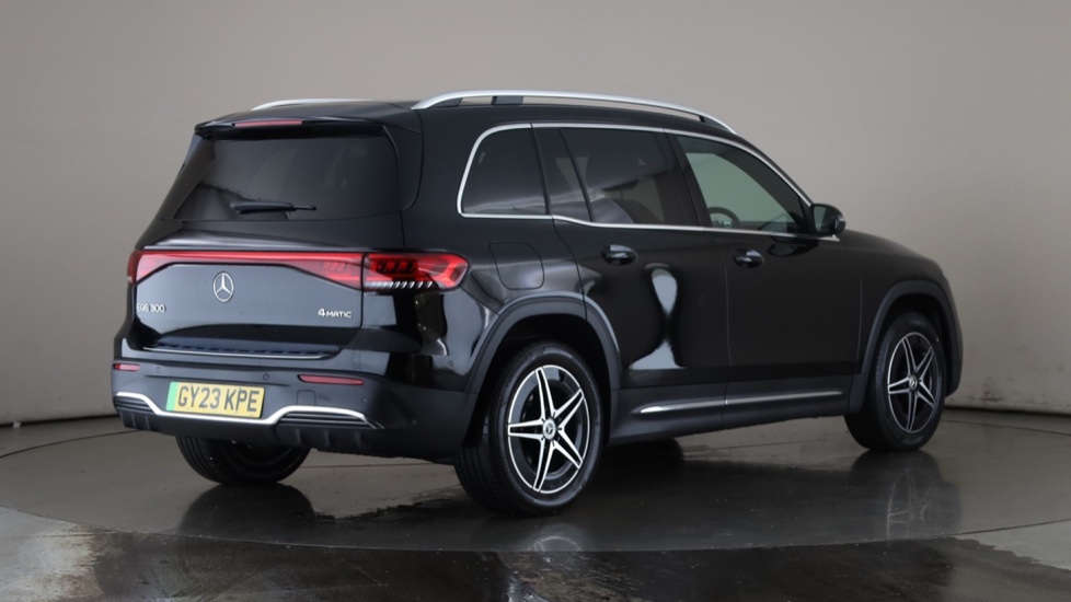 MERCEDES EQB Image 5