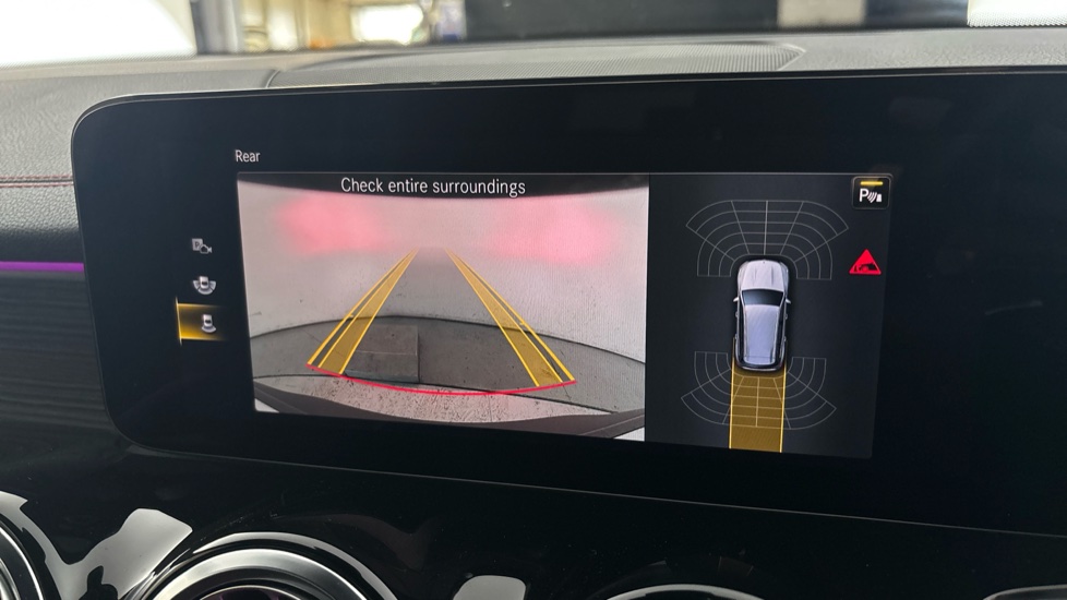 MERCEDES EQB Reverse camera