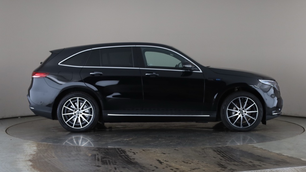 MERCEDES EQC Image 6