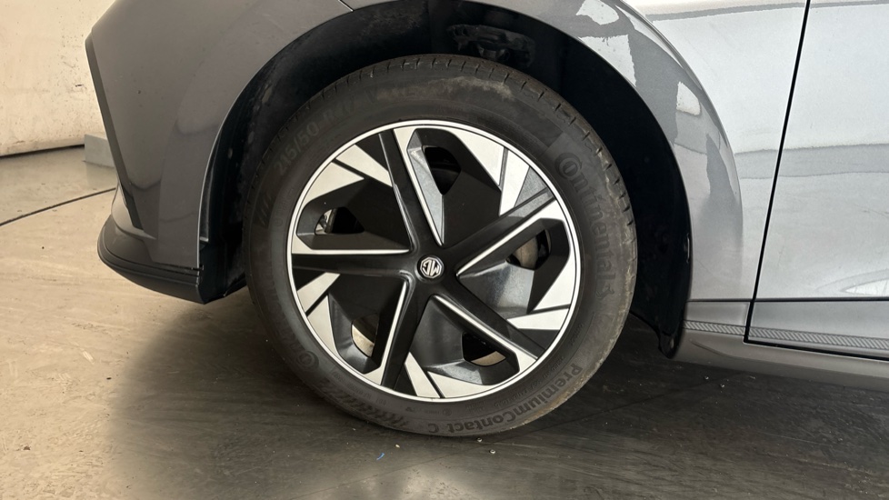 MG 4 Image 17
