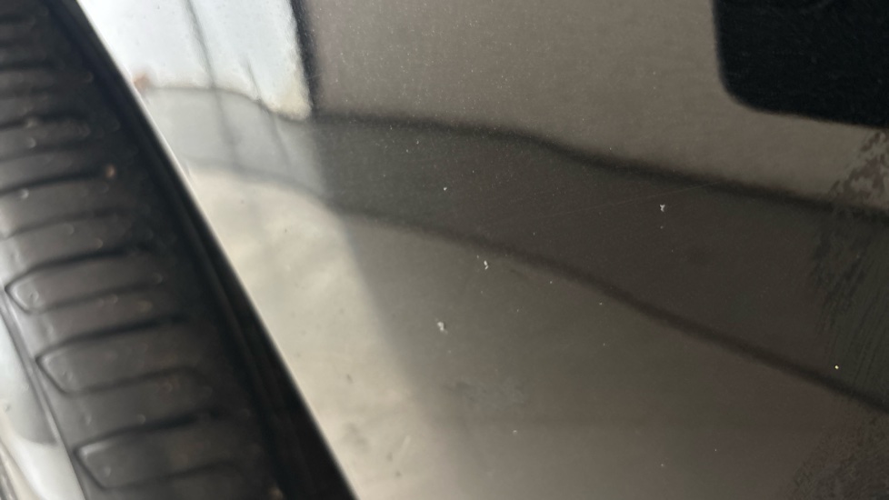 MERCEDES EQC chips
