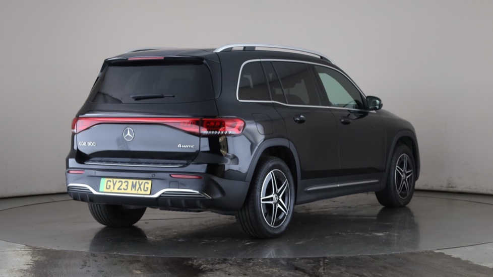MERCEDES EQB Image 5