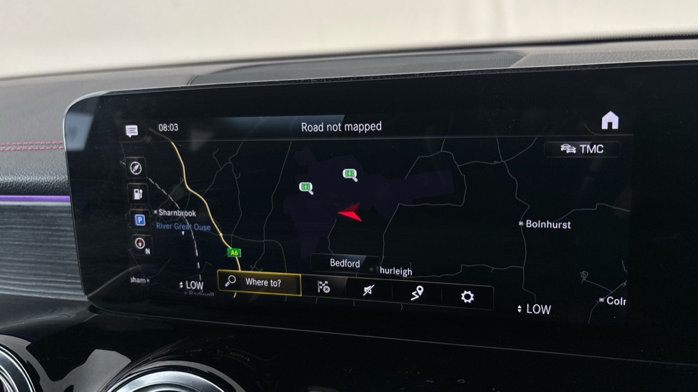 MERCEDES EQB Image 12