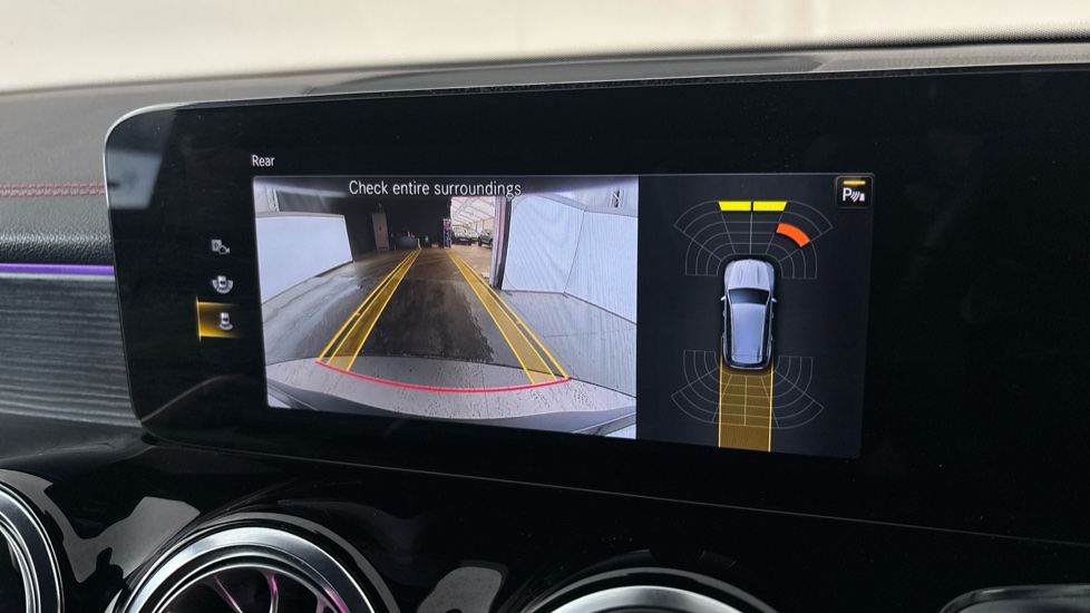 MERCEDES EQB Reverse camera