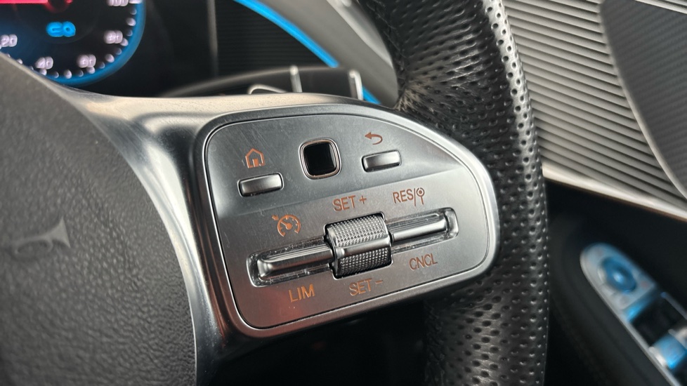 MERCEDES EQC Cruise control