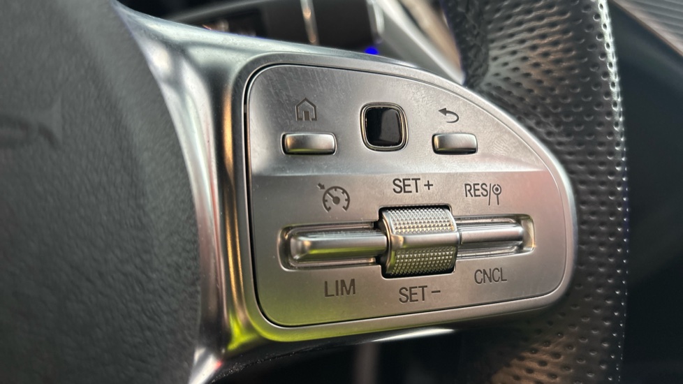 MERCEDES EQC cruise control