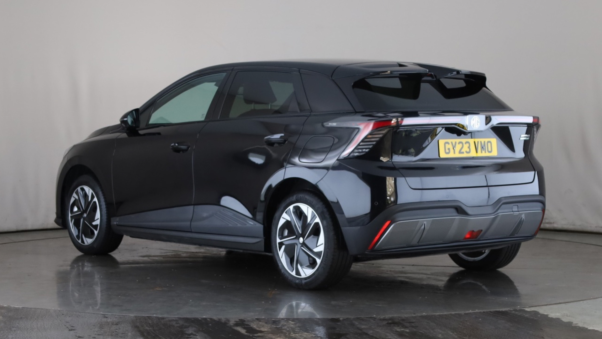 150kW Trophy EV Long Range 64kWh 5dr Auto