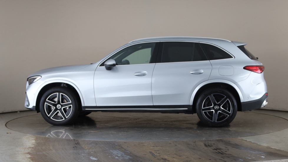 MERCEDES GLC Image 2